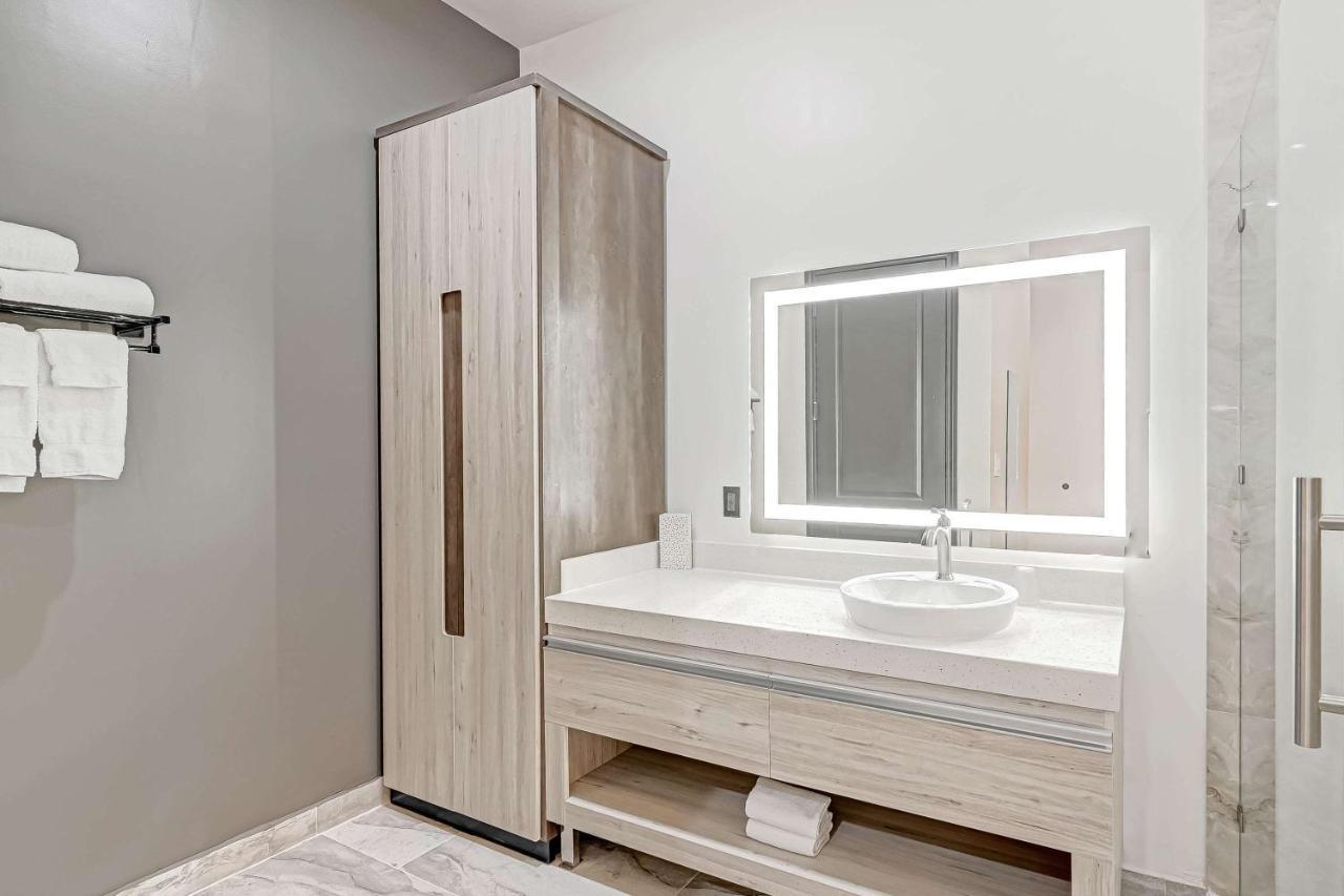 Surestay Hotel By Best Western Houston Southeast South Houston Esterno foto