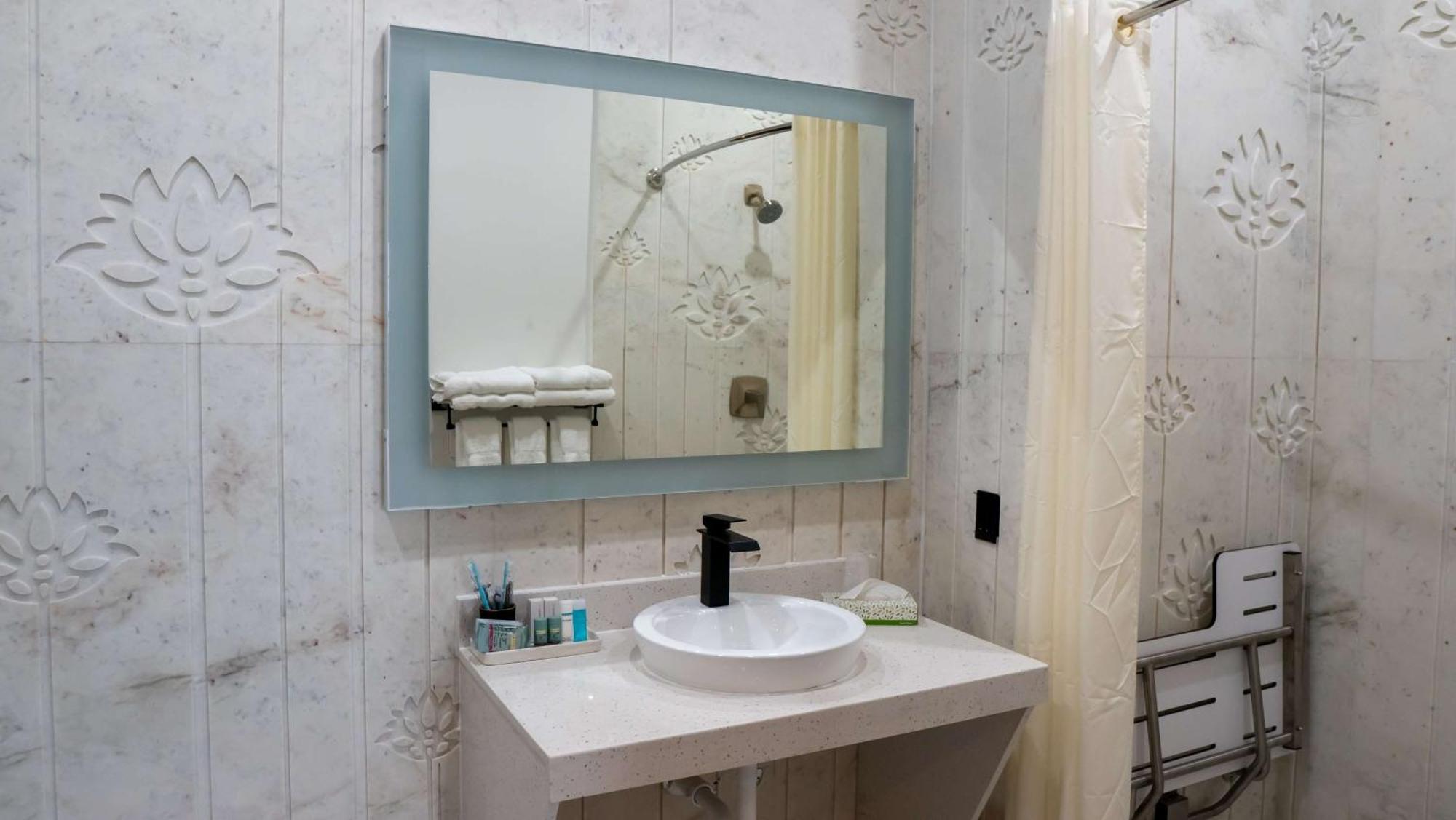 Surestay Hotel By Best Western Houston Southeast South Houston Esterno foto