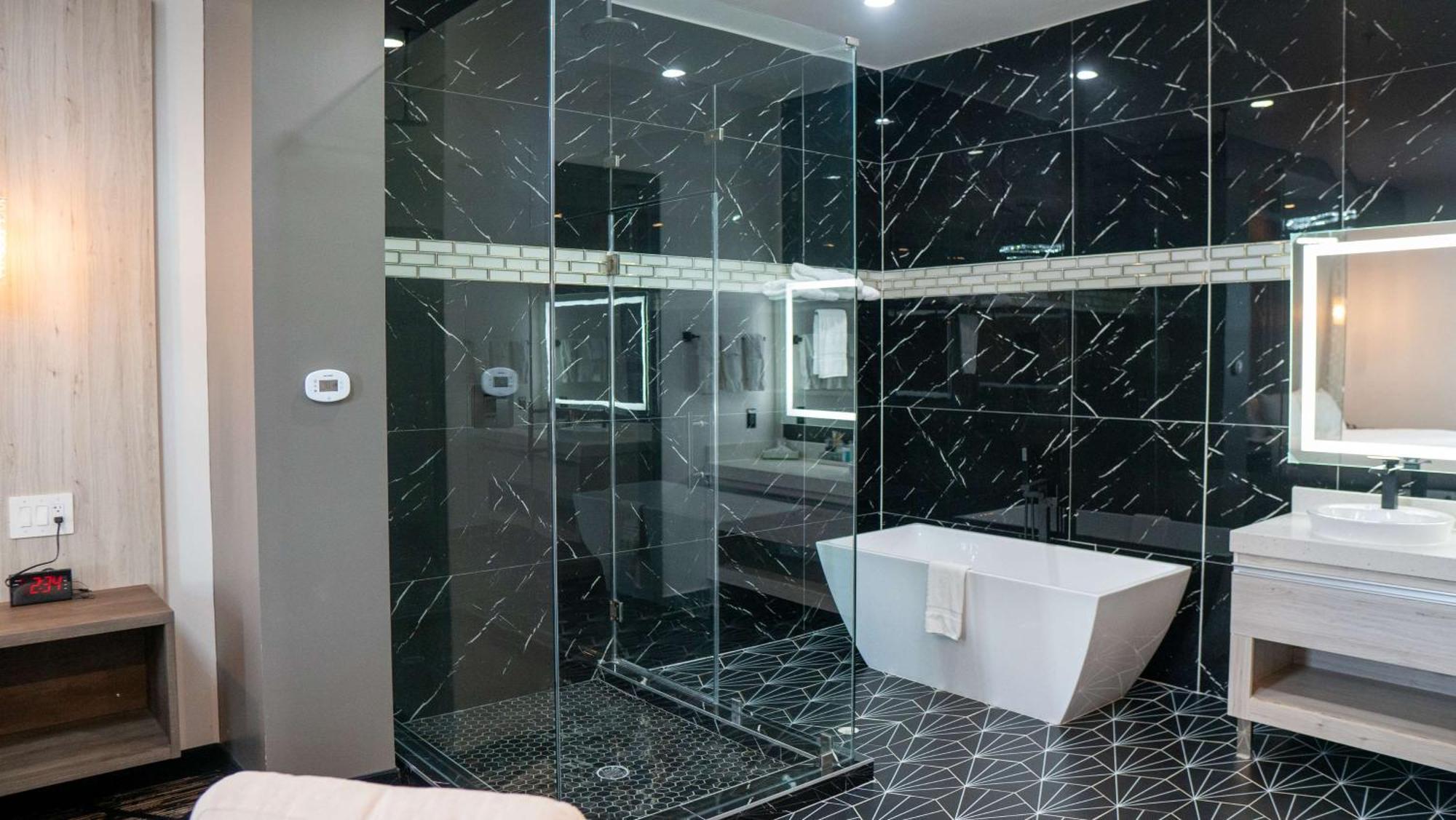 Surestay Hotel By Best Western Houston Southeast South Houston Esterno foto